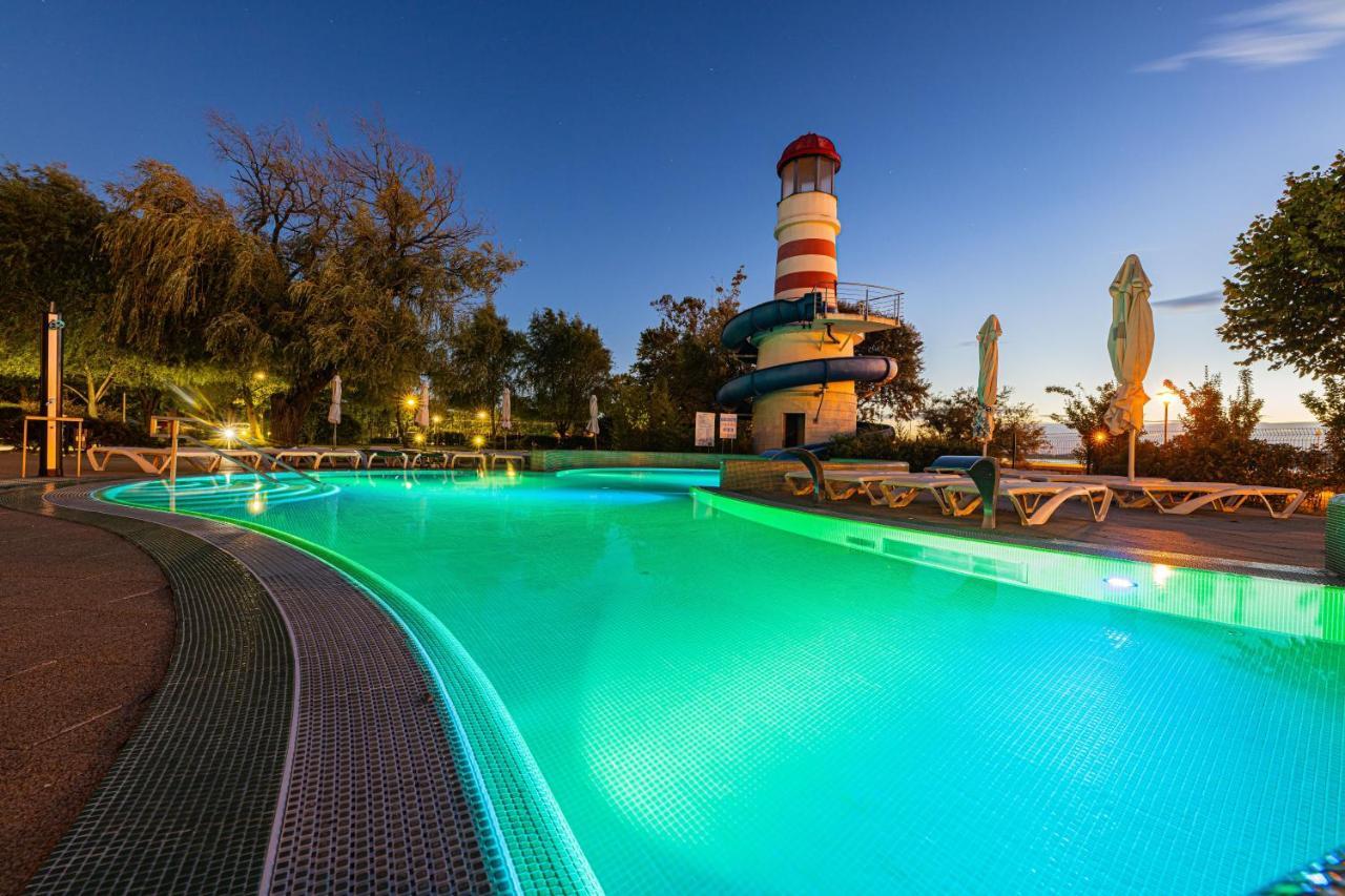 Vital Hotel Nautis Gardony Luaran gambar
