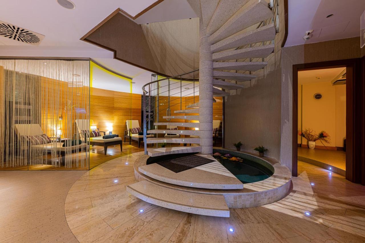 Vital Hotel Nautis Gardony Luaran gambar